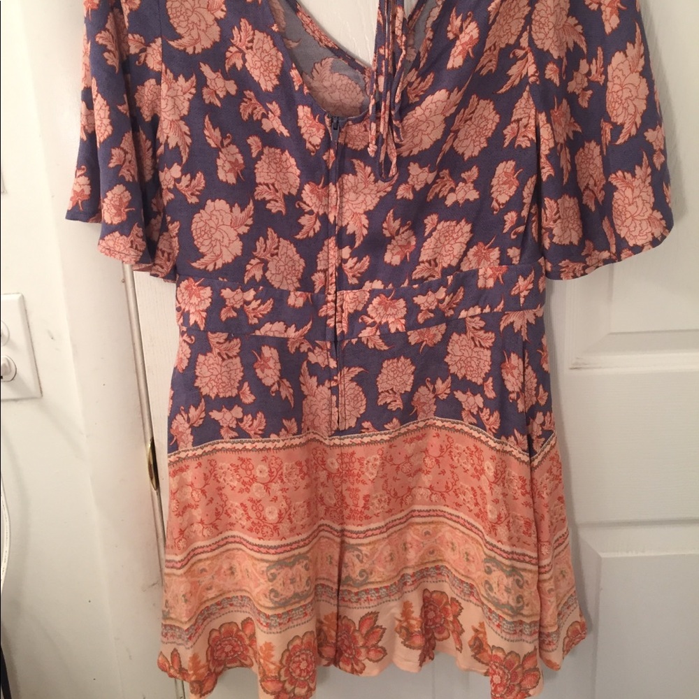 Patterned Romper - Picture 2 of 2
