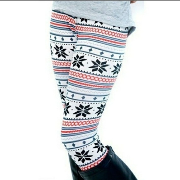 NWOT Snowflake Leggings - Picture 4 of 4