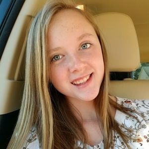 Meet your Posher, Alicia
