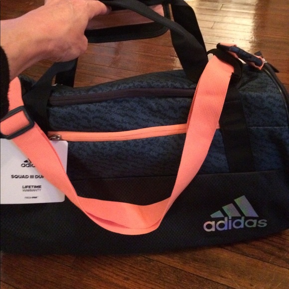 🌺 Stunning new Adidas 111 Squad Duffle bag - Picture 5 of 8
