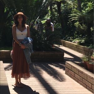 Meet your Posher, Ava