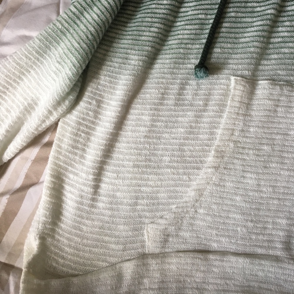 NWOT lace-up high low sweater - Picture 3 of 7