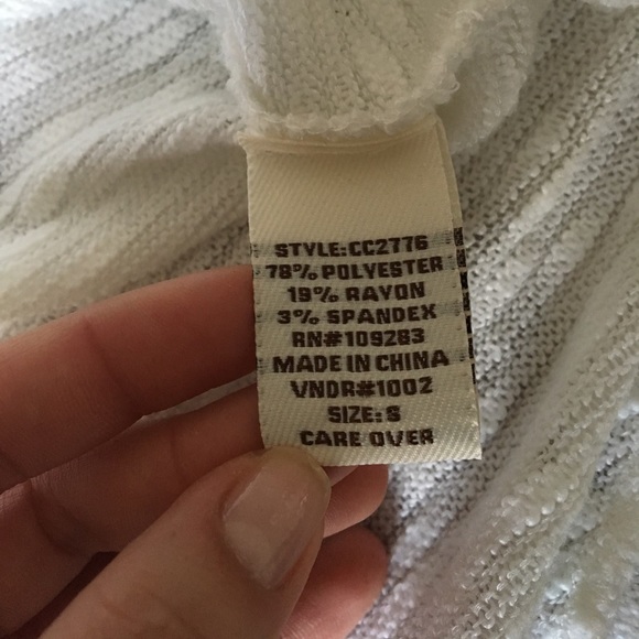 NWOT lace-up high low sweater - Picture 5 of 7