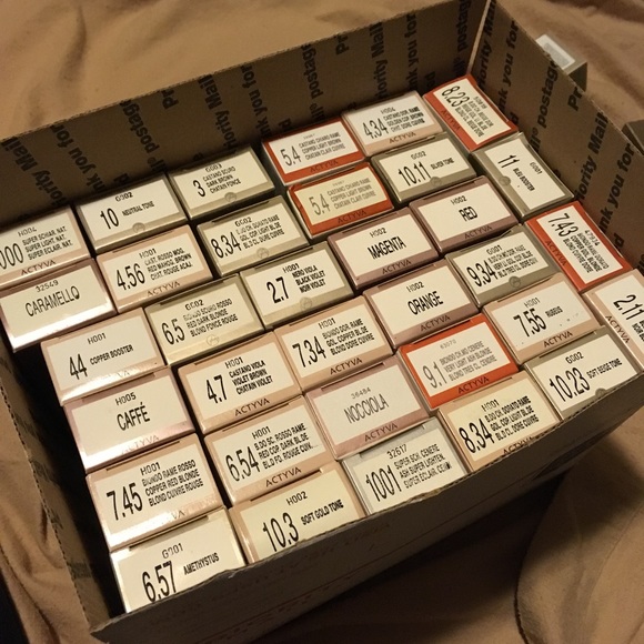 (25) Random Beauty Items, Full Sized!! - Picture 3 of 8