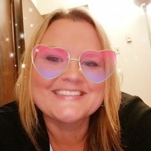 Meet your Posher, Becky