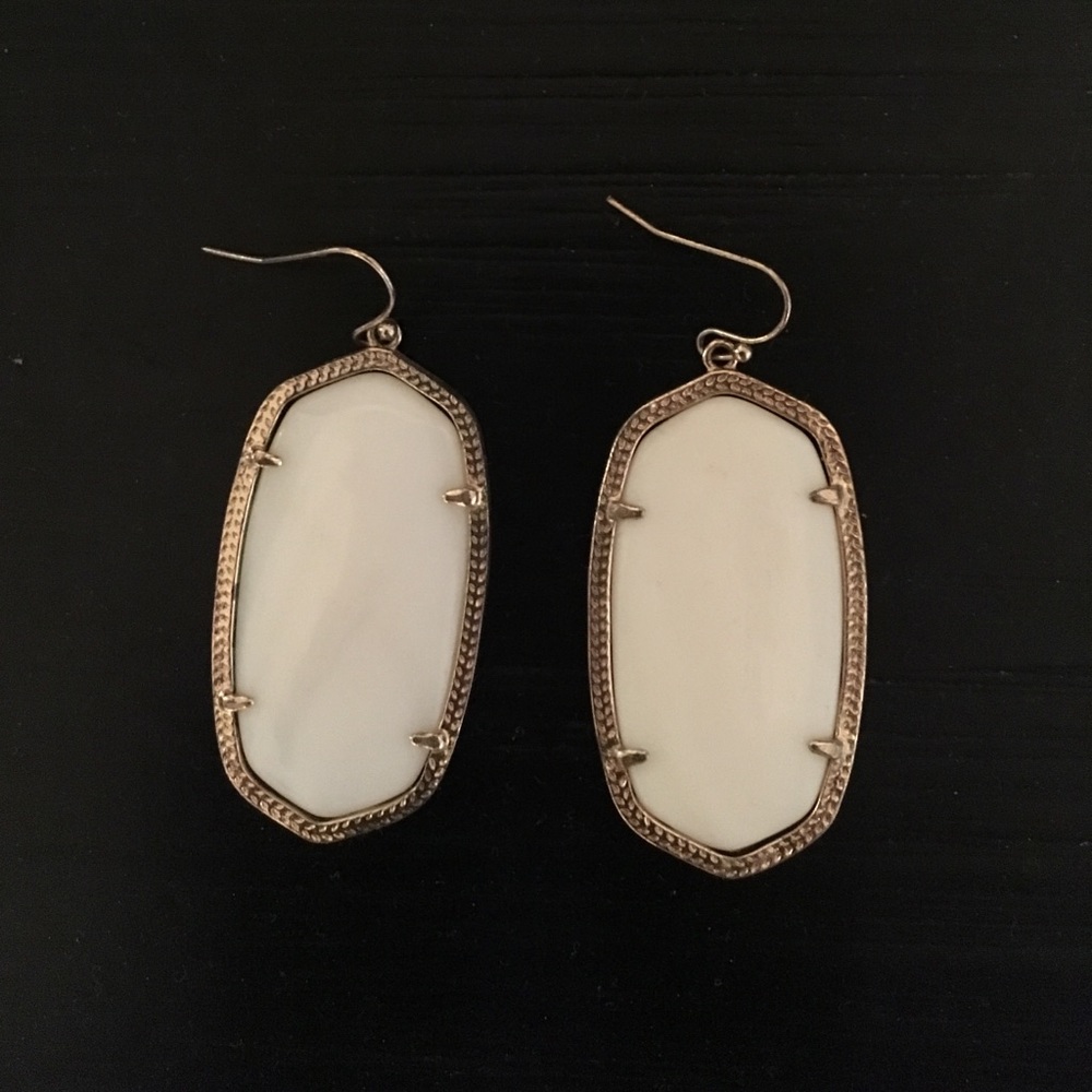 Kendra Scott Pearl Danielle Earrings