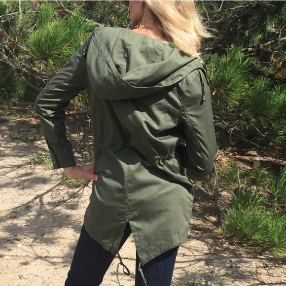 Hooded utility jacket - Picture 3 of 6