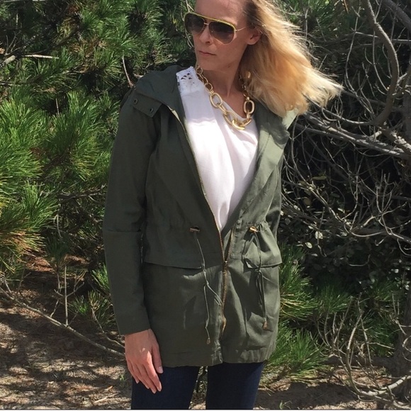 Hooded utility jacket - Picture 4 of 6