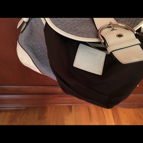 🦋🦋COACH Purse🦋🦋 - Picture 3 of 4