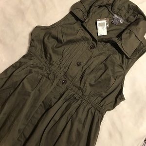 💯% cotton. NEW. Short sleeve dress.