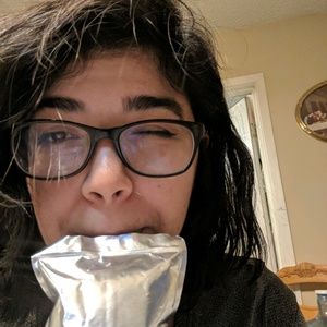 Meet your Posher, Aleida