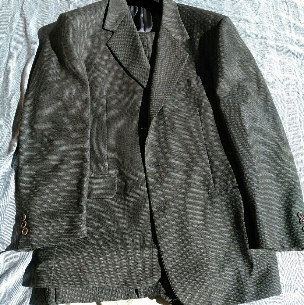 Issimo grey suit
