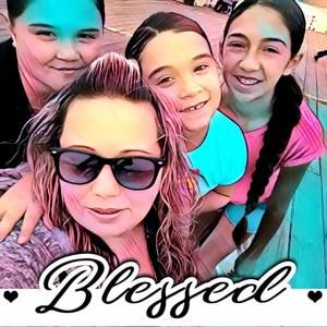 Meet your Posher, Adelia