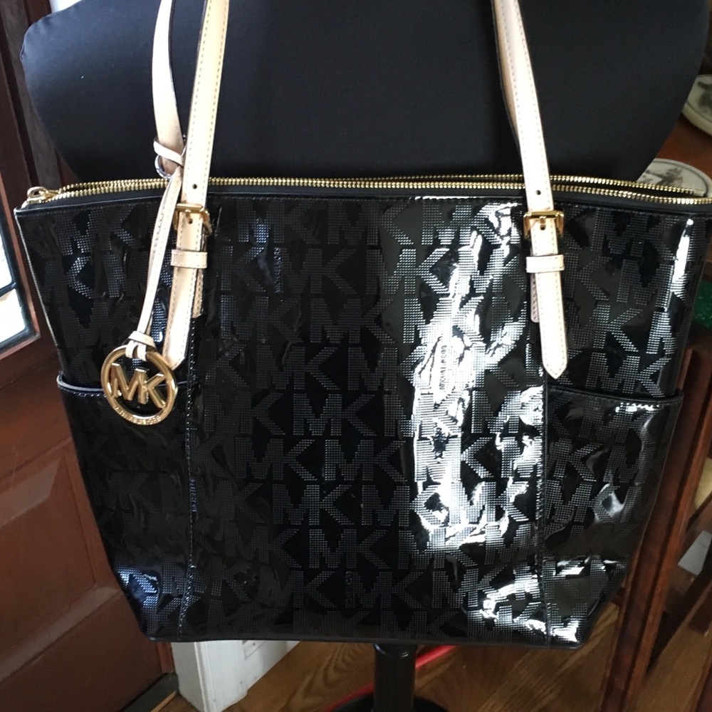 Michael Kors tote