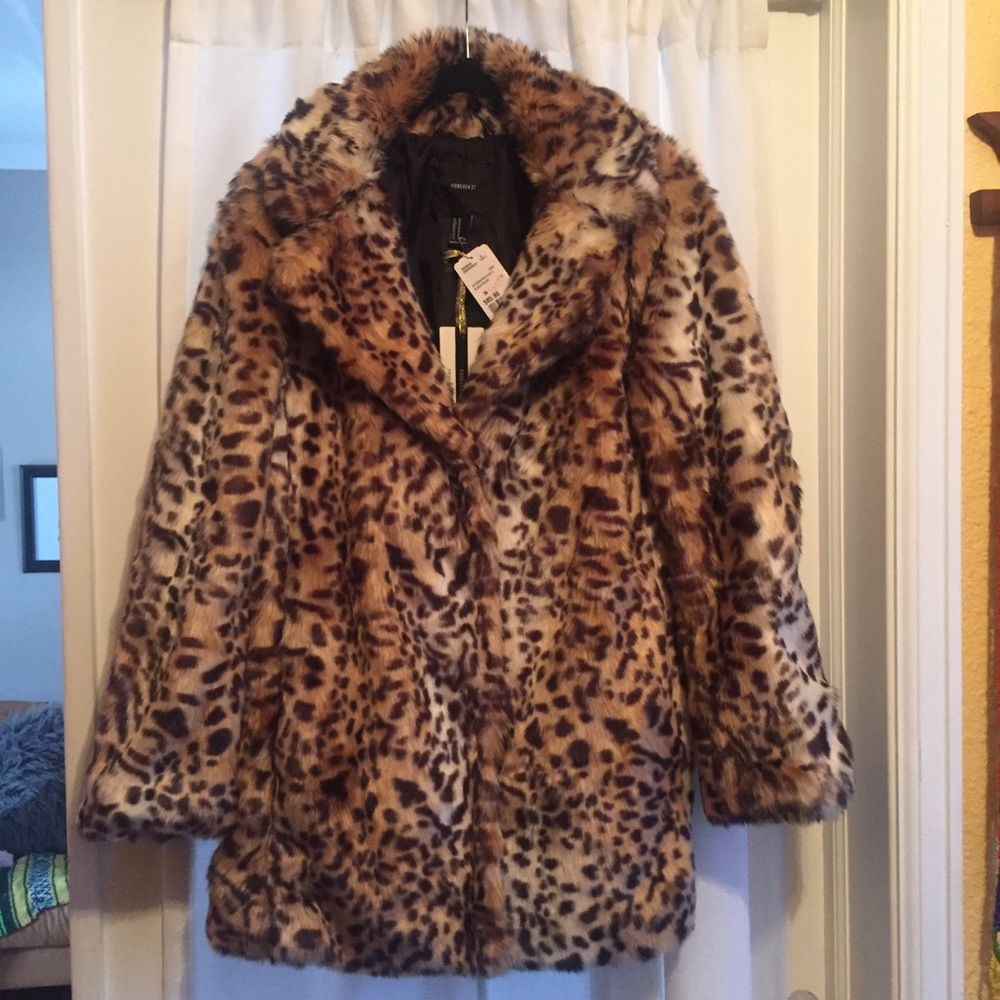 Cheetah Animal Print Faux Fur Coat Size M NWT
