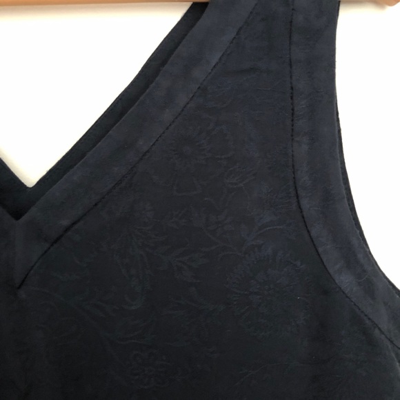 Ann Taylor Loft Navy Flowy Blouse Size Small - Picture 3 of 6