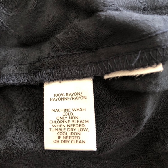 Ann Taylor Loft Navy Flowy Blouse Size Small - Picture 6 of 6