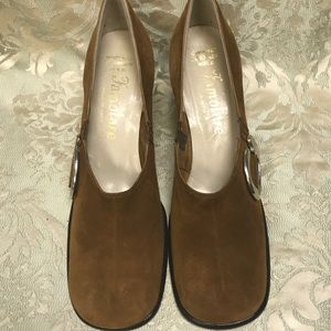 Vintage Famolare suede heels