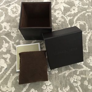 Michael kors watch box