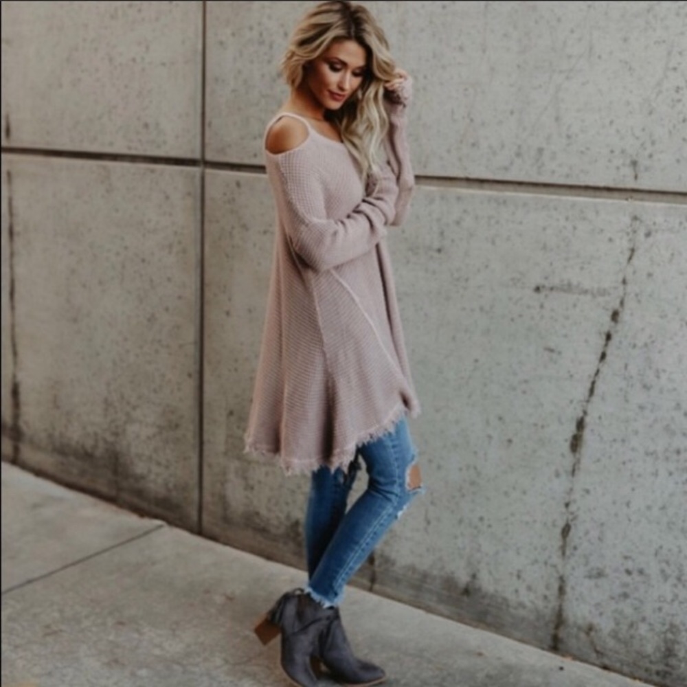 Last 1❣️ Mauve Cold Shoulder Sweater - Picture 4 of 7
