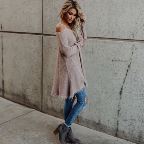 Last 1❣️ Mauve Cold Shoulder Sweater - Picture 4 of 7