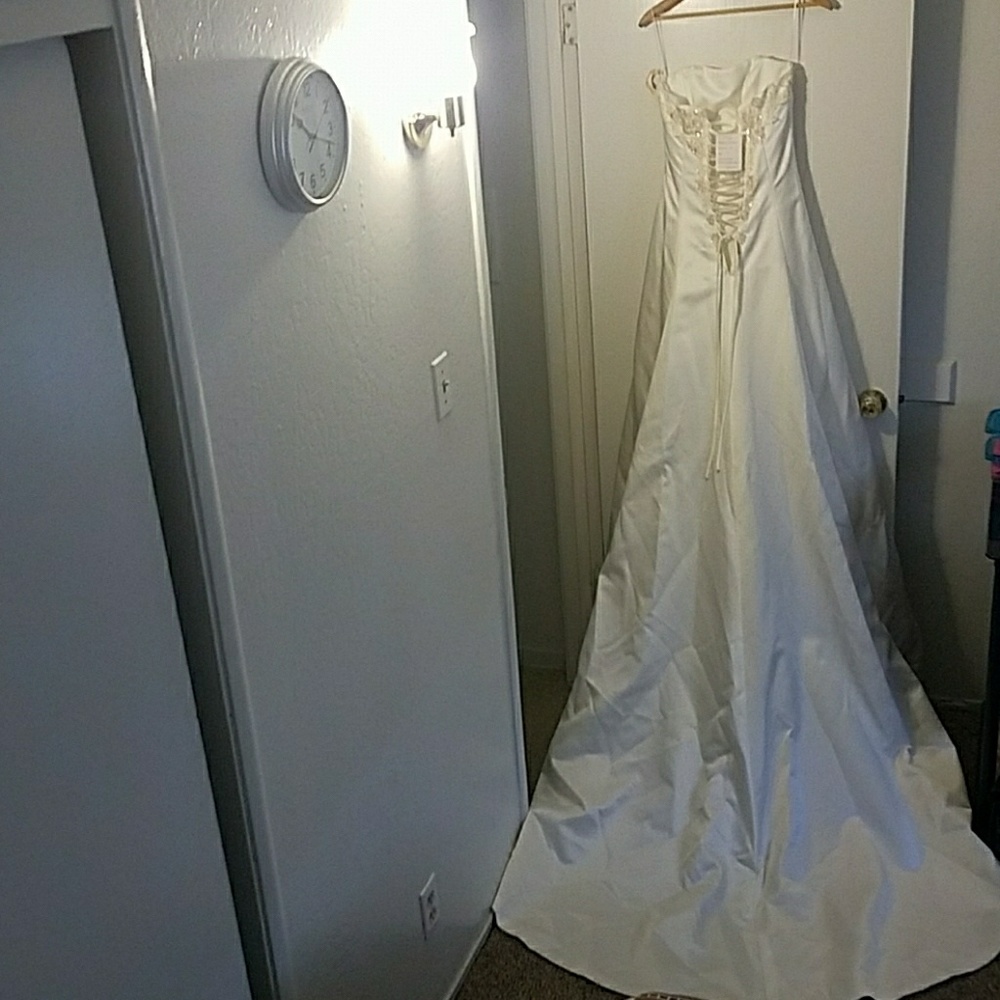 Wedding dress