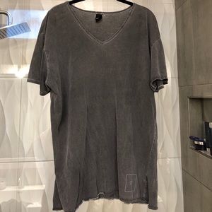 Obey Grey V Neck XL