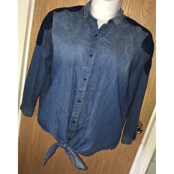 hippie laundry Tops - FINAL⬇️Chambray tie bottom crochet shoulder top