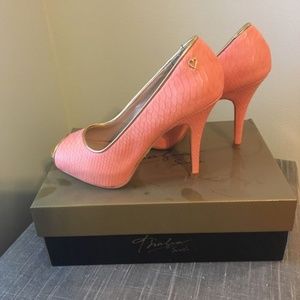 Thalia Sodi Cereza Women US 8 Pink Peep Toe Heels