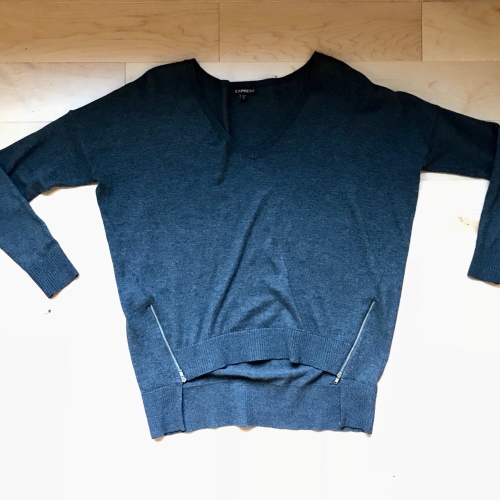 Zipper Detail V Neck Sweater