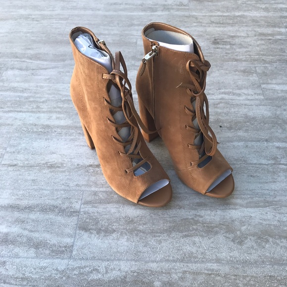 Sam Edelman Yvie Ankle Lace up Bootie Saddle Boots - Picture 4 of 5