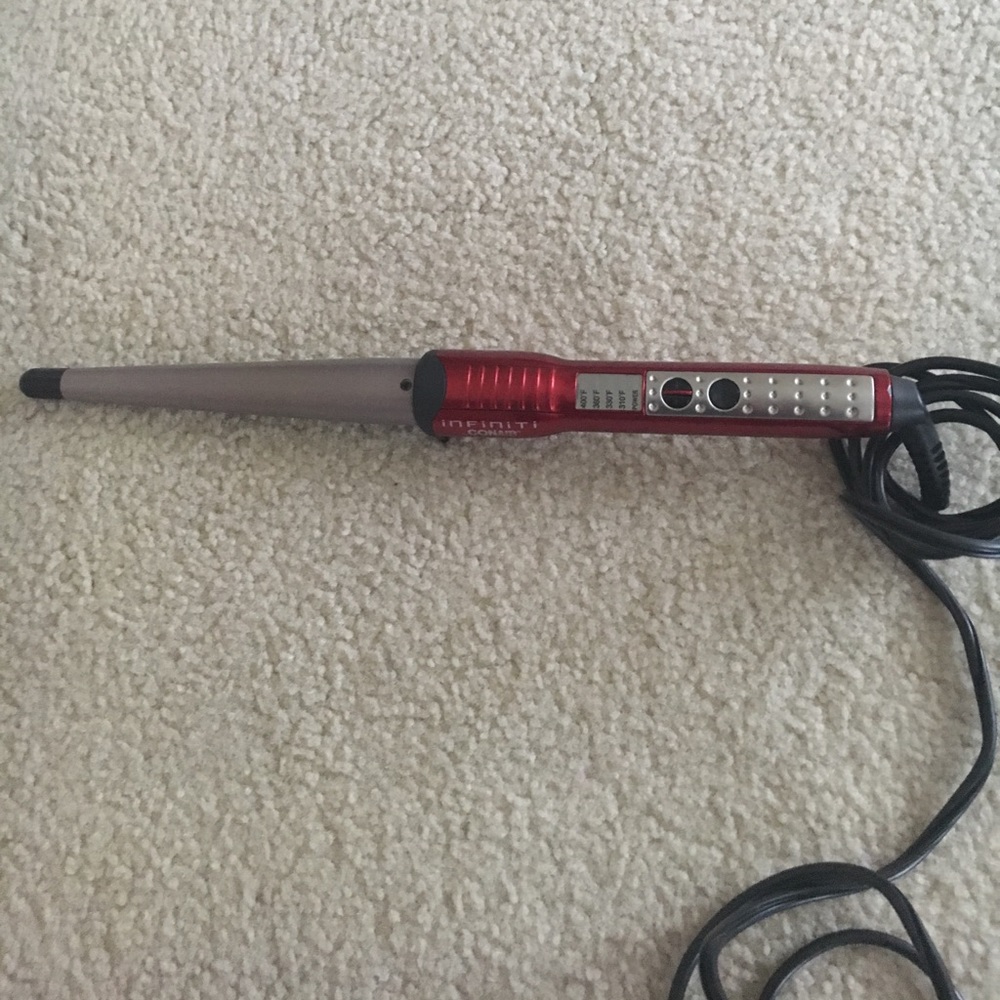 Conair Infiniti UCurl Curling Wand 1-1/2”