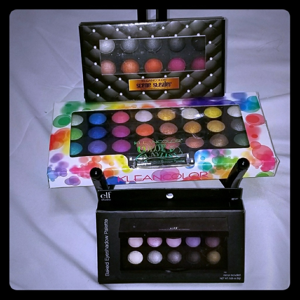 Baked glimmer shadow bundle; also sold separately