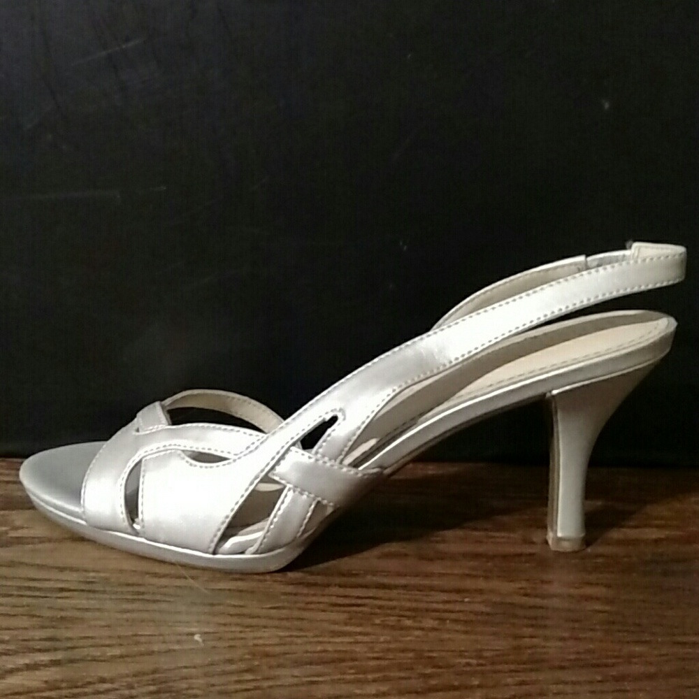 Naturalizer heels
