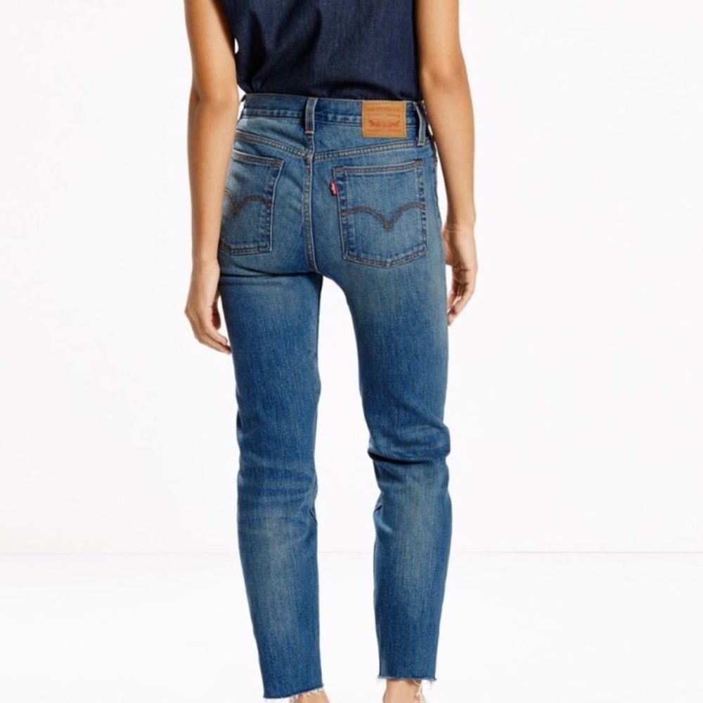 levi’s wedgie fit jeans