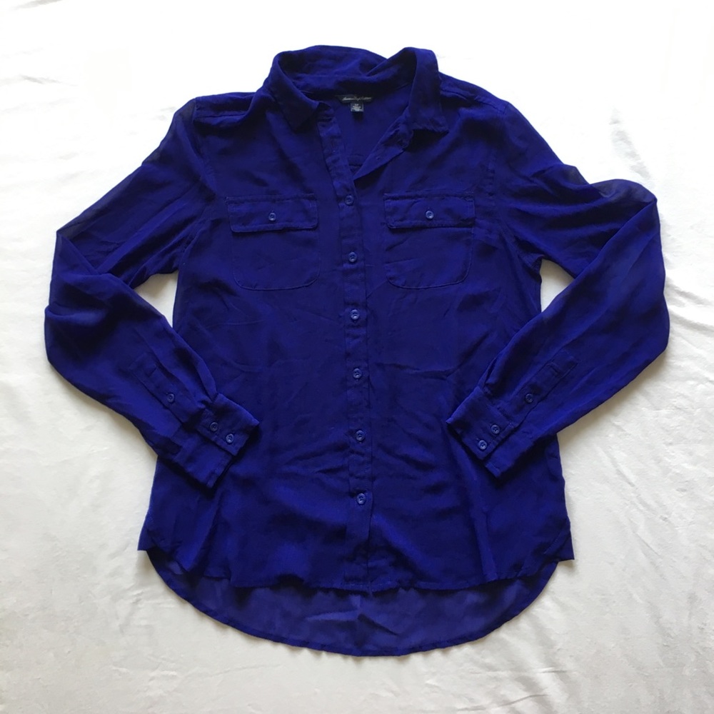 Like-New Blue Button-Up Shirt