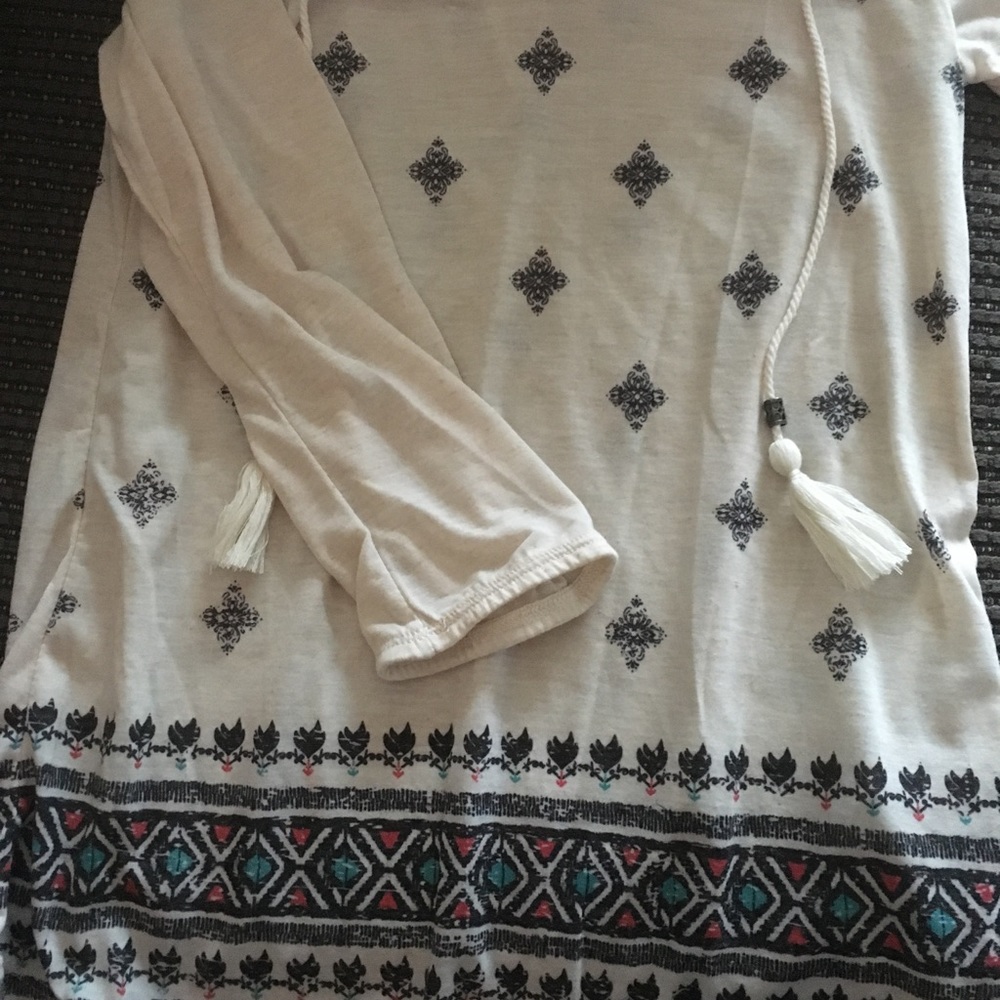 Top - Picture 2 of 2
