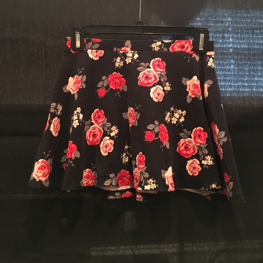 floral skirt