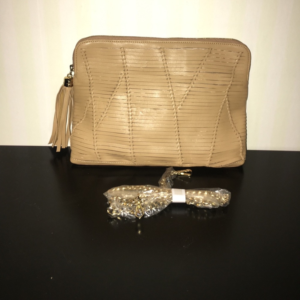 Bebe clutch/crossbody