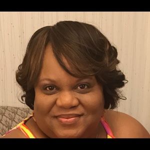 Meet your Posher, Latisia