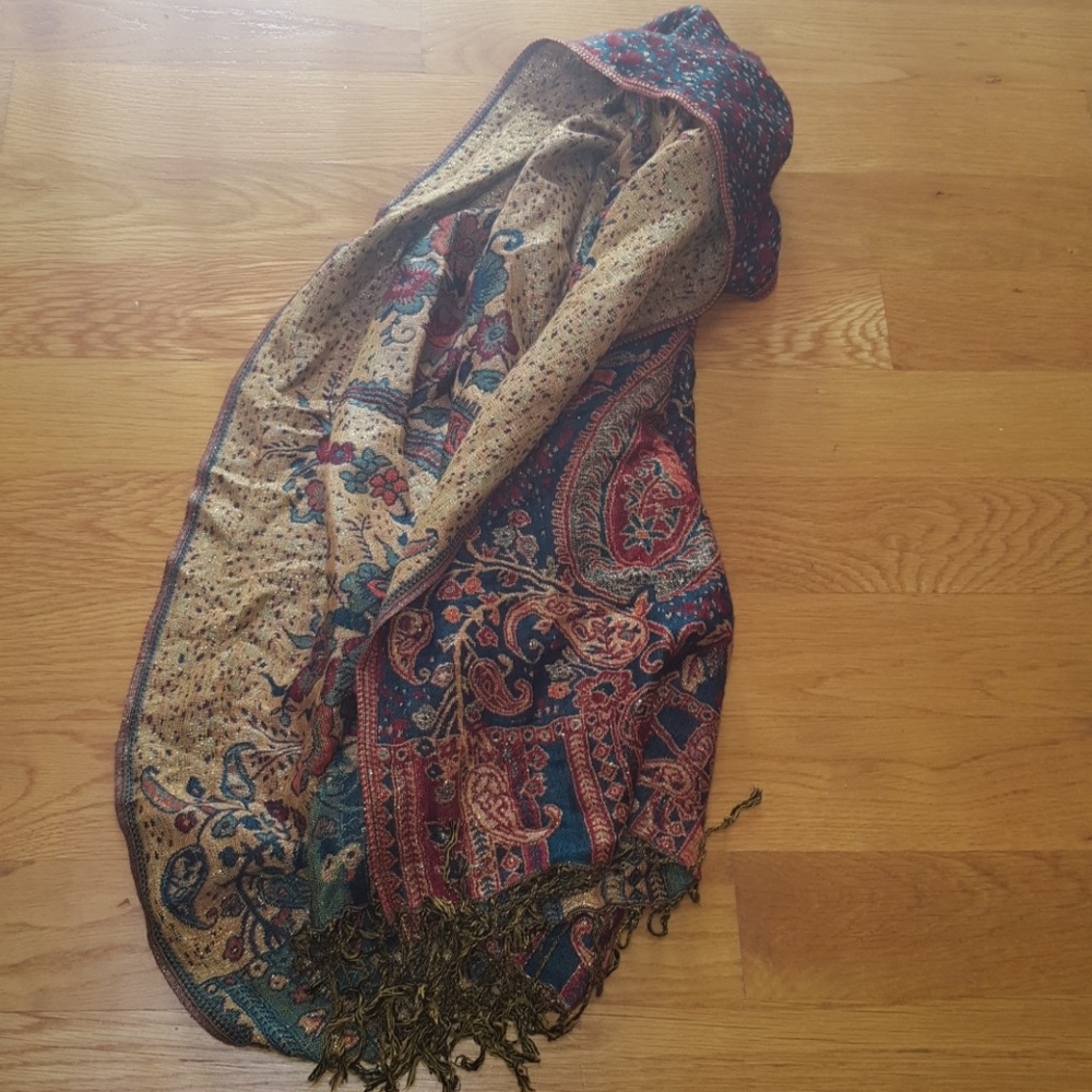 Lovely green gold and red paisley pashmina