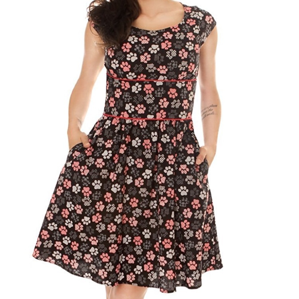 Modcloth Retrolicious Paw Print Dress NWOT