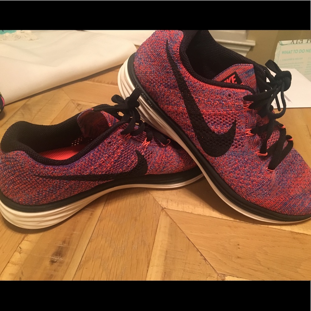 Nike Women's Lunar Glide Flyknit