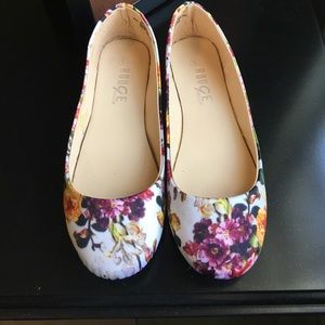 Floral flats