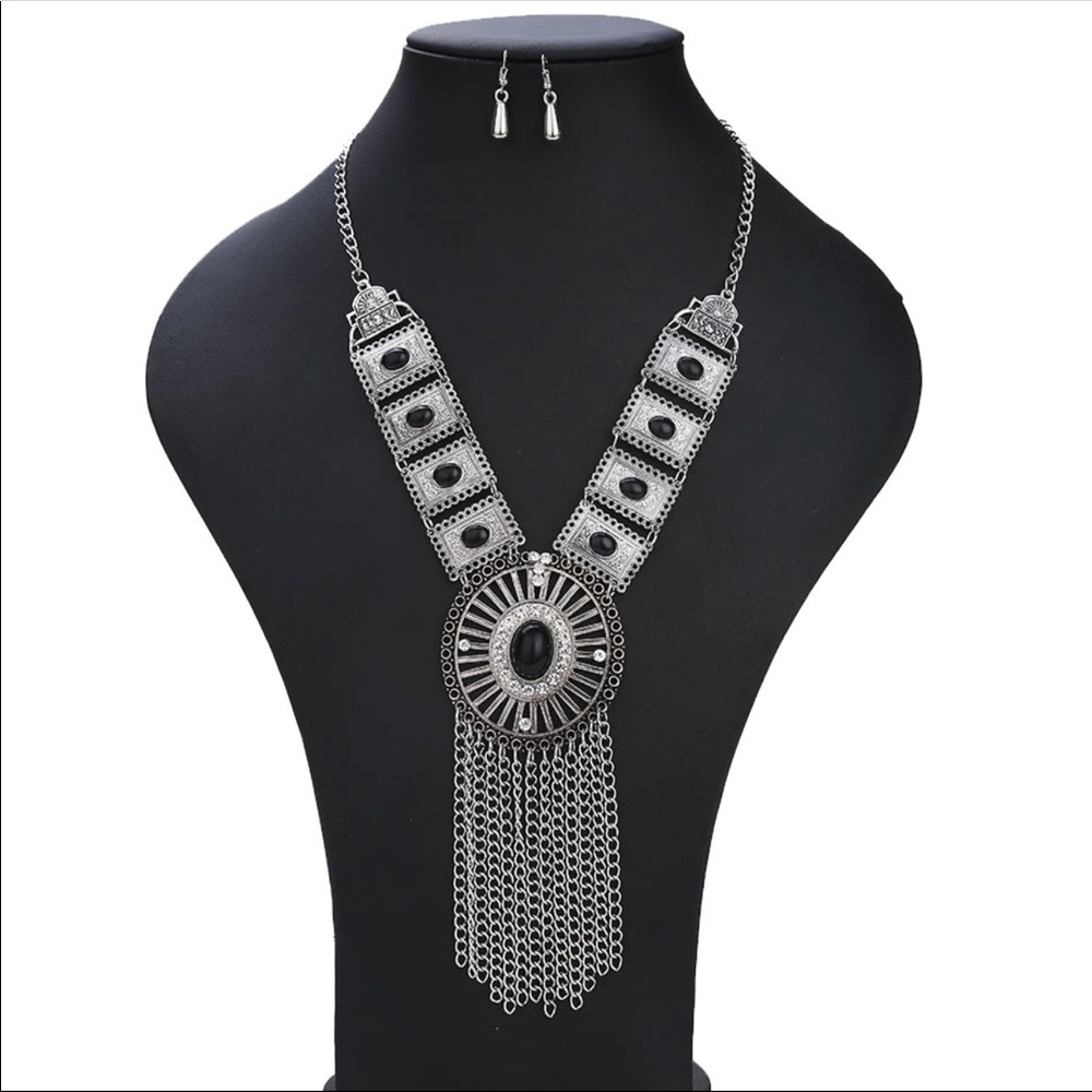 Sale! Statement Necklace Adjustable New
