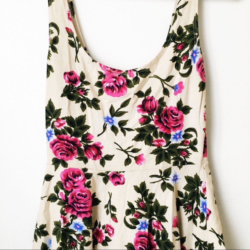 Floral Dress - Picture 2 of 3