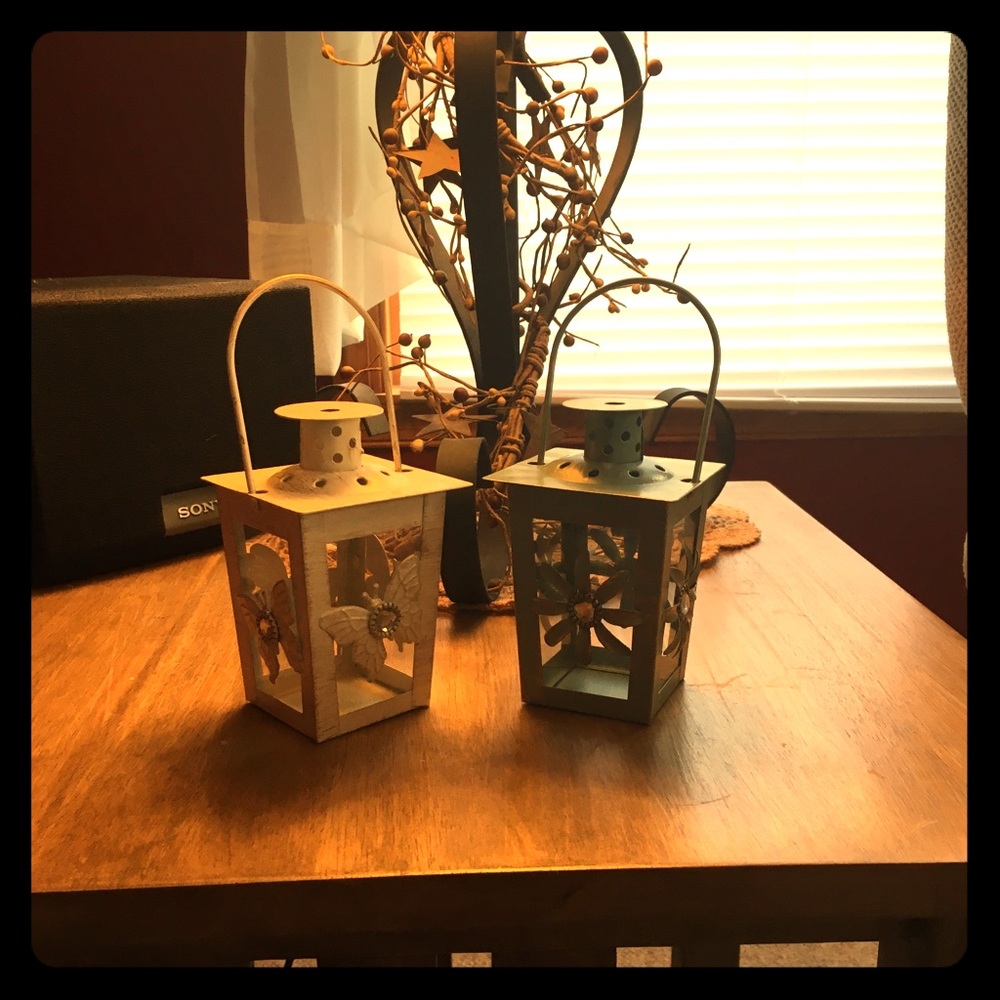 Set of two small decorative lanterns