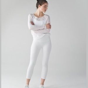 Lululemon Foil Manifesto White Nimbus Crops 4