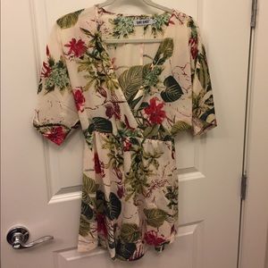 Floral print romper size 8