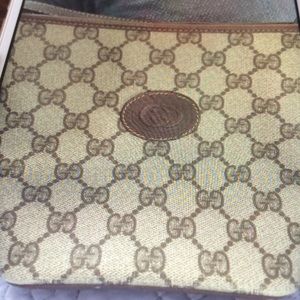 Gucci small bucket bag. Like new.